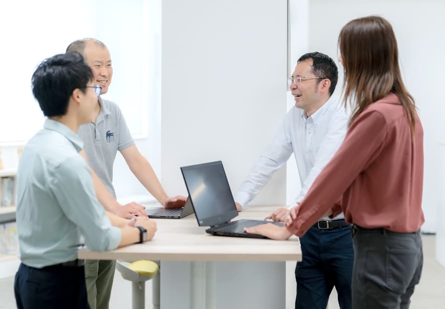 モアソンジャパンを知る